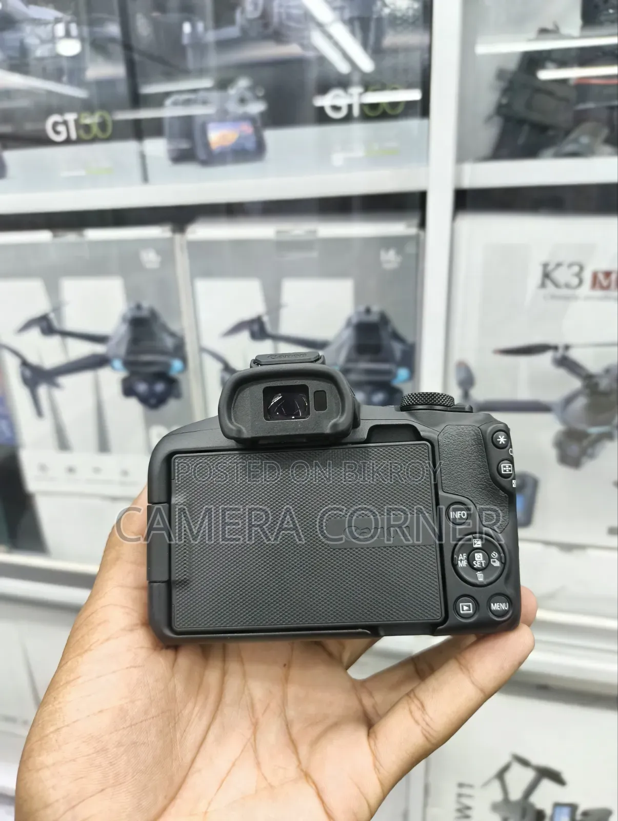 Canon R50 Camera With 18-45mm STM Len's