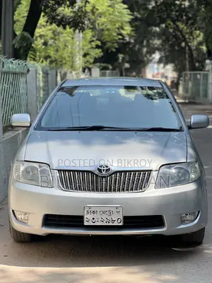 টয়োটা করোলা ২০০৪ সিলভার