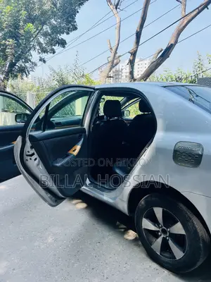 Toyota Corolla 2004 Silver