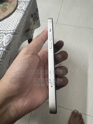 Apple iPhone 13 128 GB White