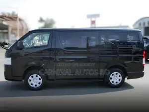 Toyota HiAce 2021 Black