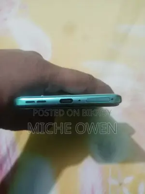মোটোরোলা এজ ৬০ ফিউশন ২৫৬ জিবি গ্রীন
