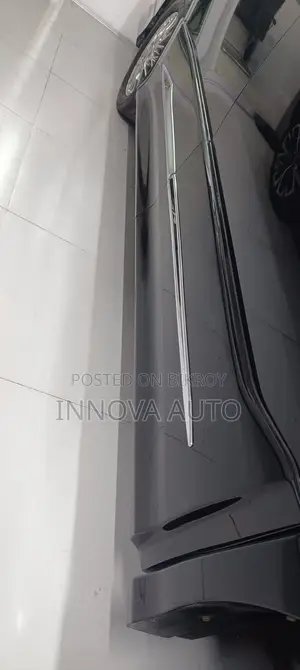 Toyota Noah 1.8 Front-Wheel Drive Hybrid (7-seater) 2021 Black