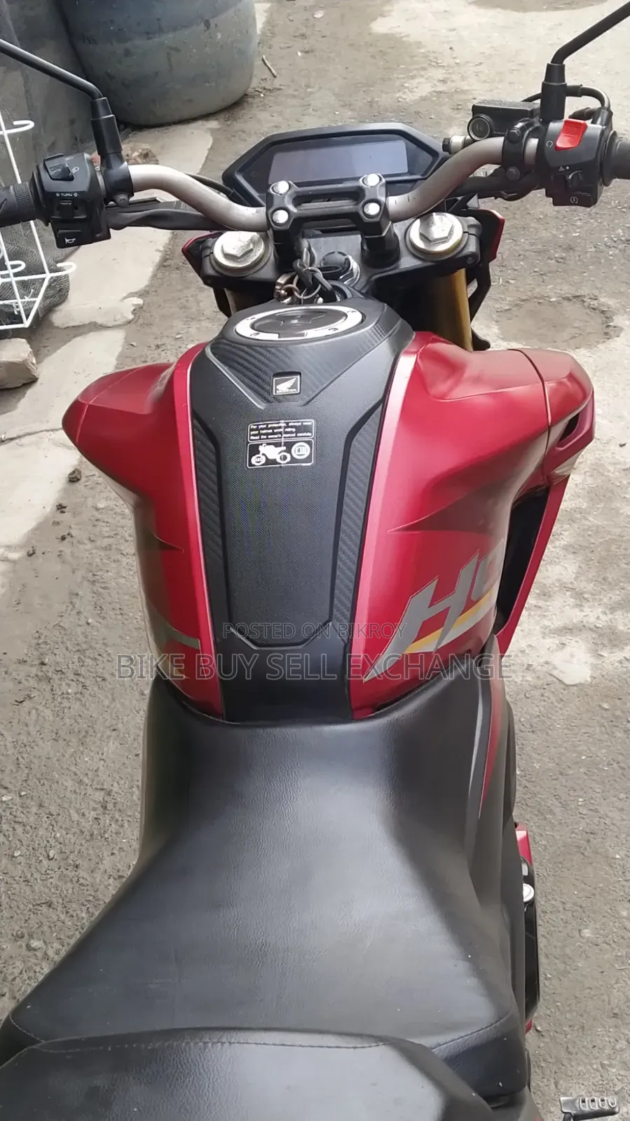 Honda Hornet 2.0 2024 Red