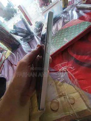 ওয়ানপ্লাস নর্ড সিই ৫জি ২৫৬ জিবি সাদা