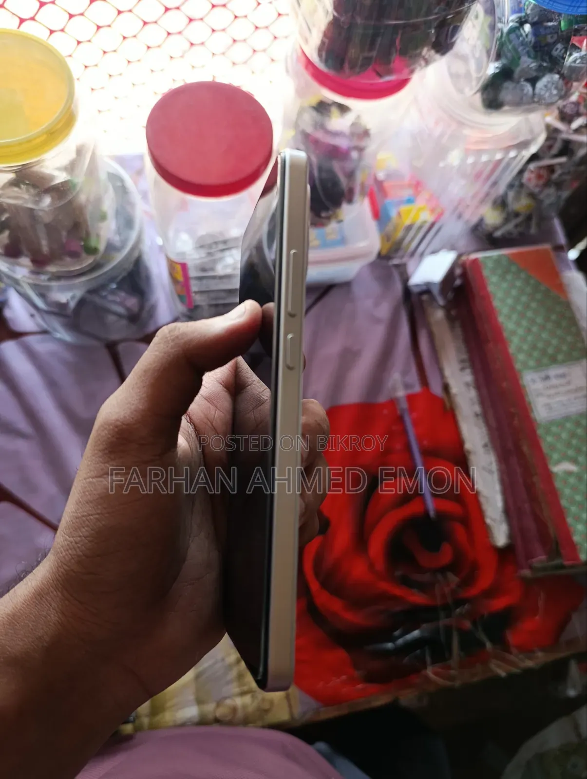 ওয়ানপ্লাস নর্ড সিই ৫জি ২৫৬ জিবি সাদা