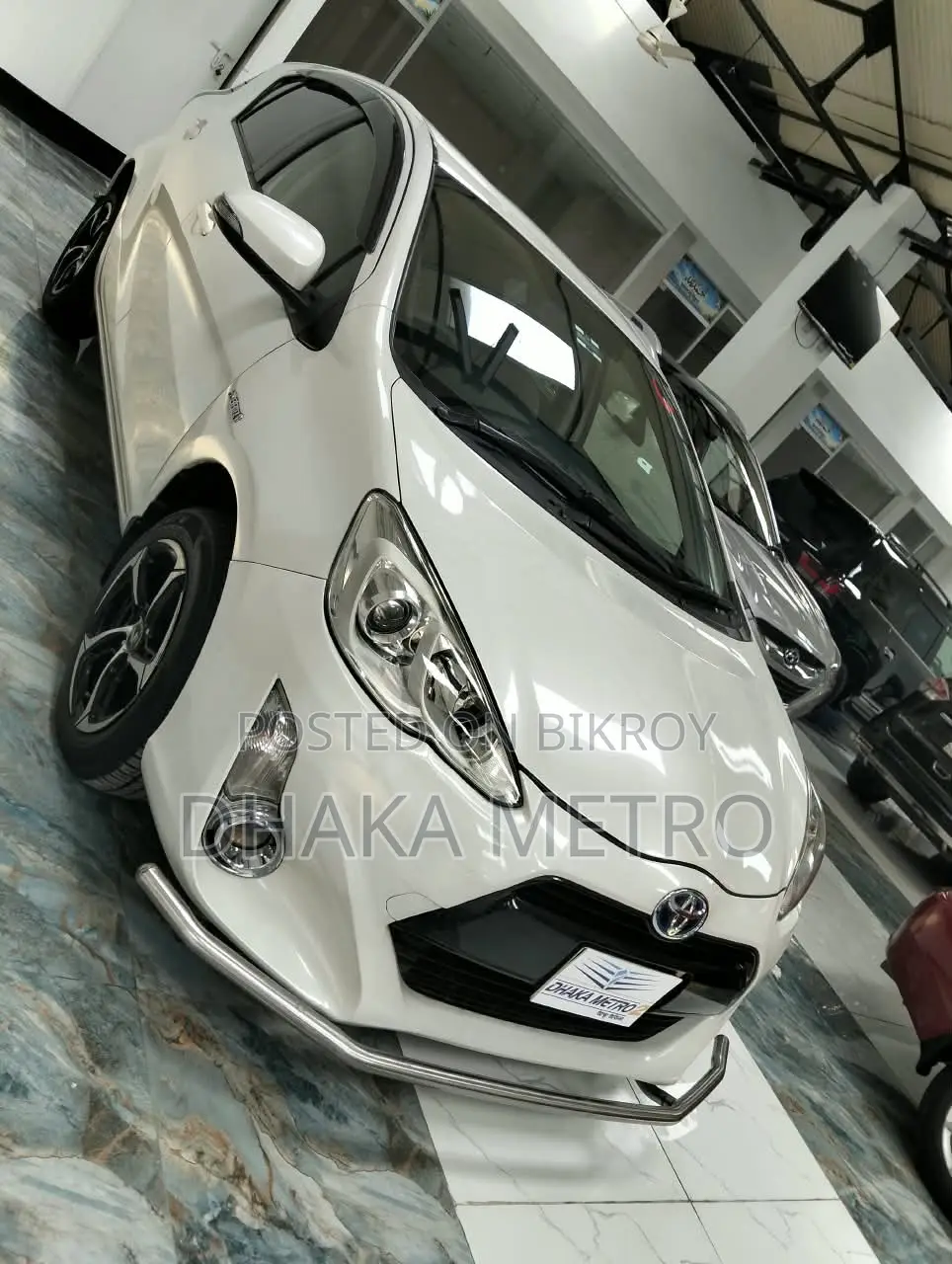 Toyota Prius 2017 White