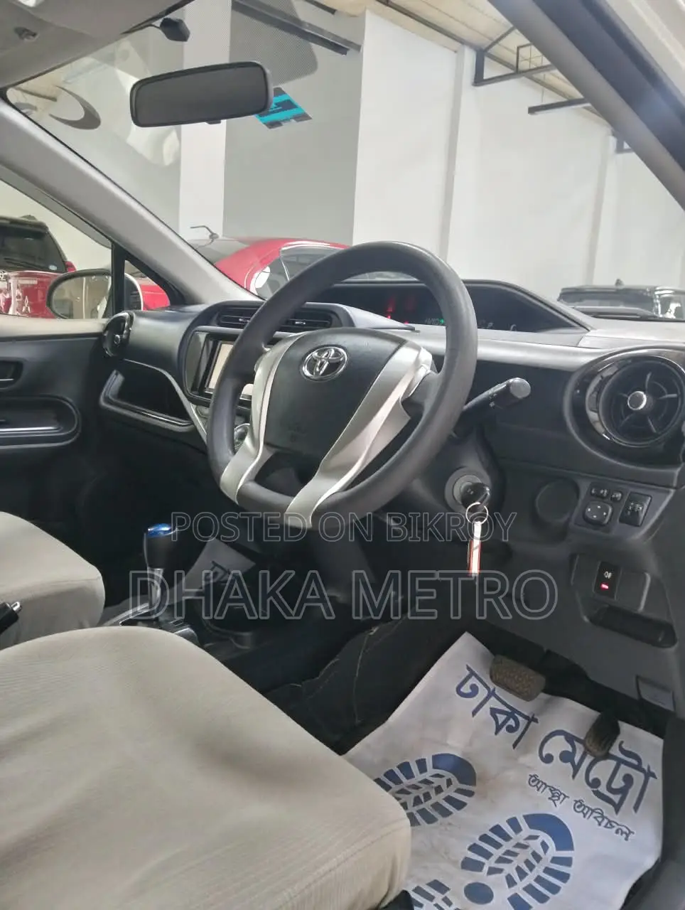 Toyota Prius 2017 White