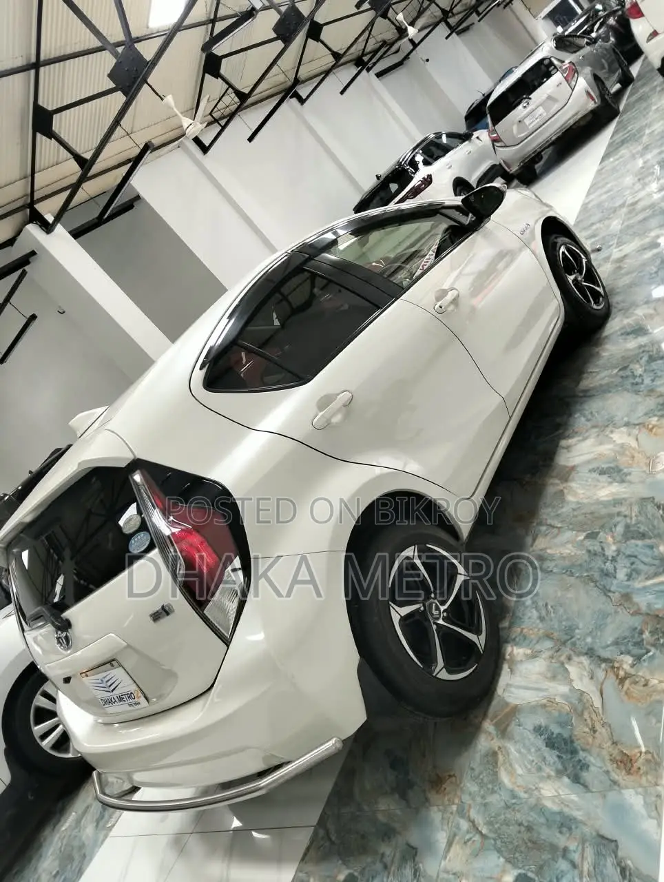 Toyota Prius 2017 White