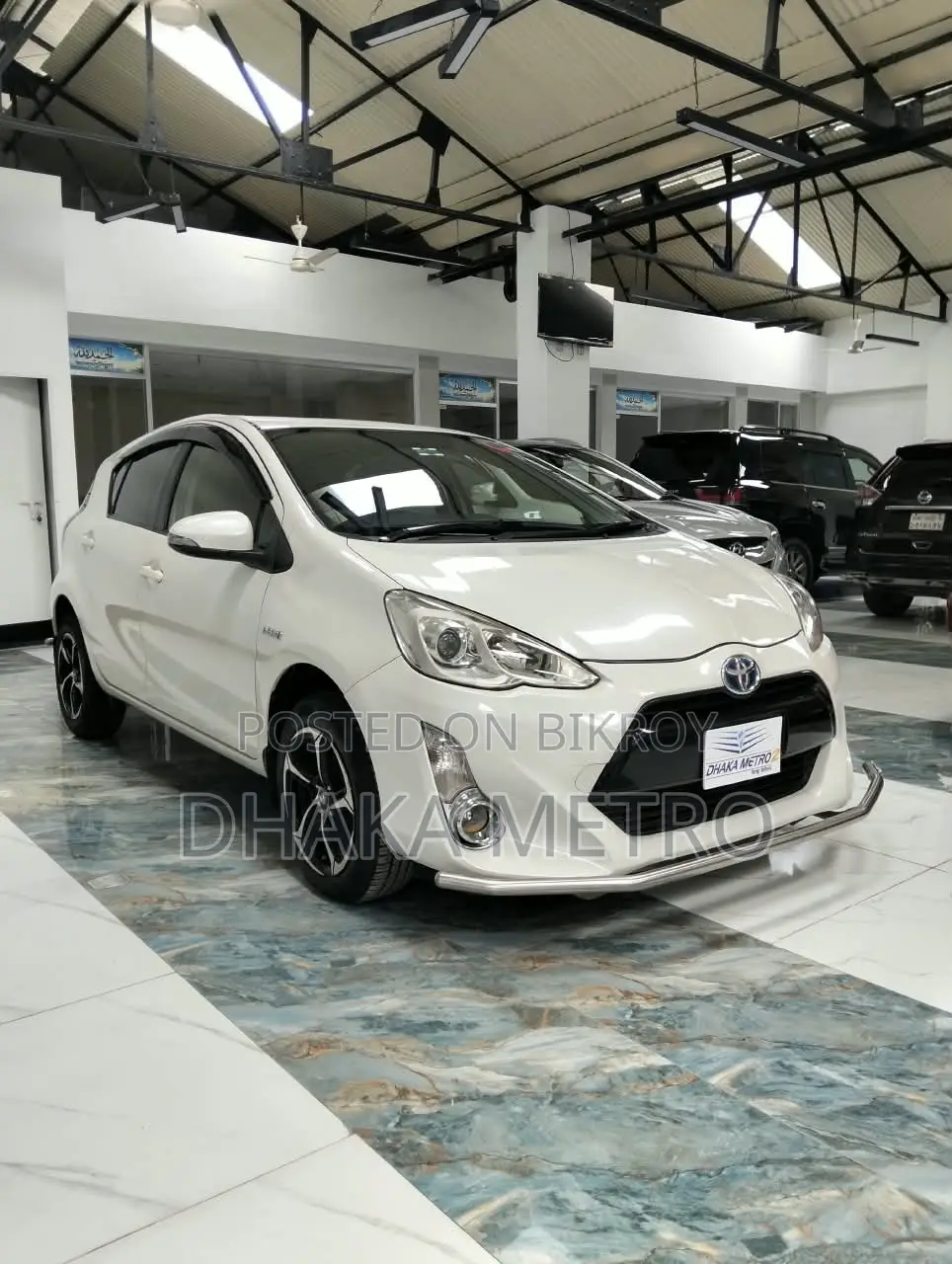 Toyota Prius 2017 White