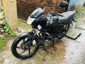 Honda Shine SP 2015 Red