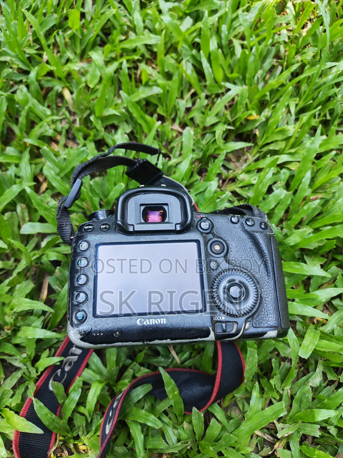 Camera EOS 5D Mark III and Canon USM 85mm 1.8