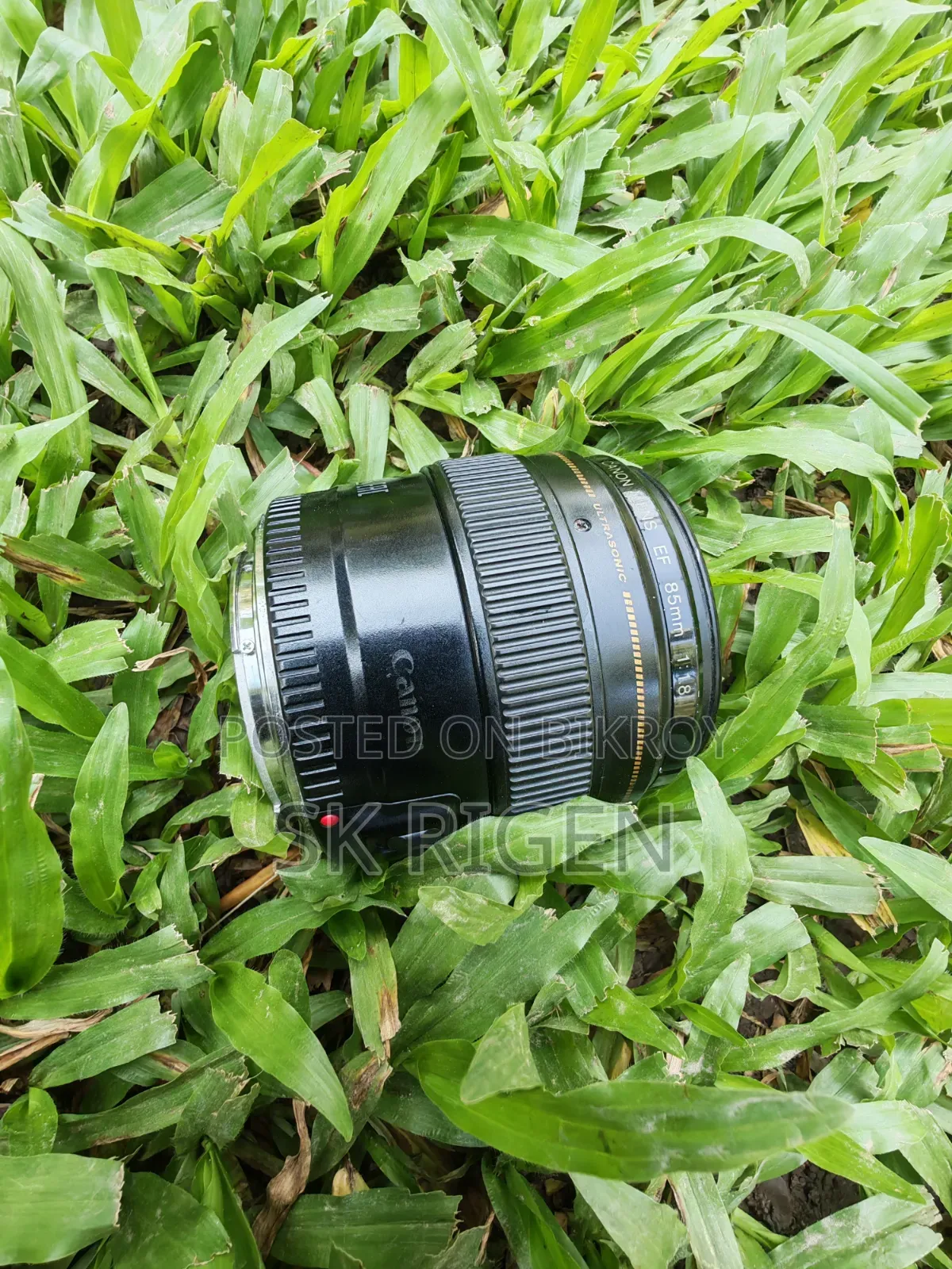 Camera EOS 5D Mark III and Canon USM 85mm 1.8