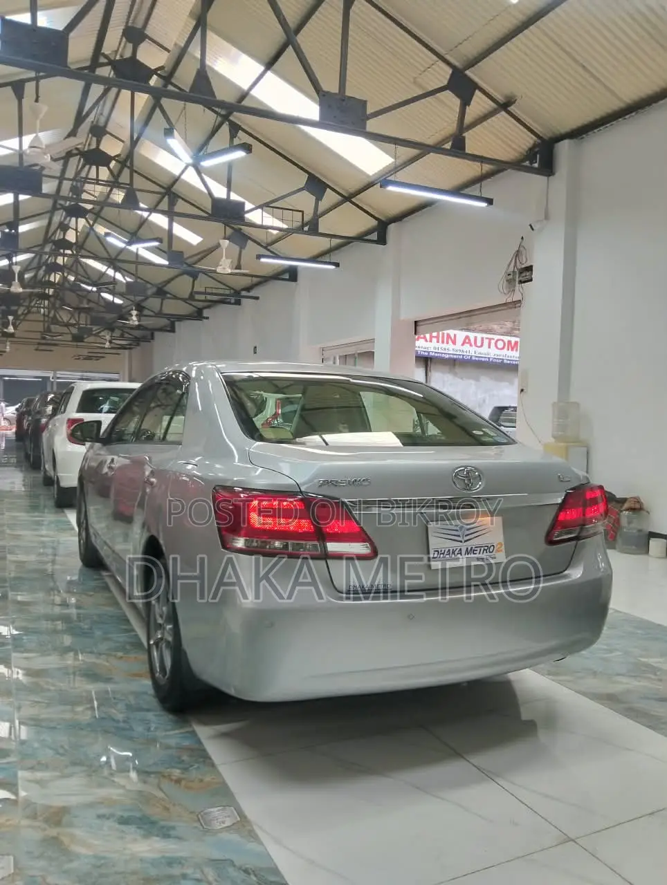 Toyota Premio 2016 Silver
