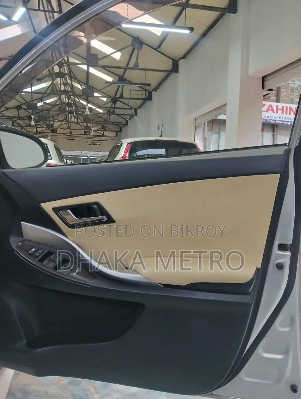 Toyota Premio 2016 Silver