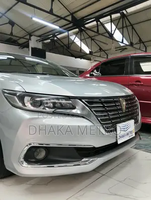 Toyota Premio 2016 Silver