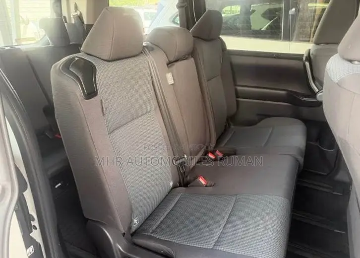 Toyota Noah 2022 Pearl