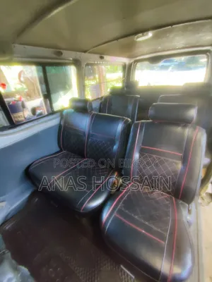 Toyota Grand HiAce 2002 White