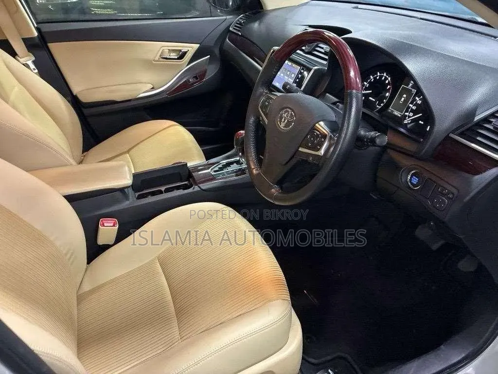 Toyota Premio 2021 Pearl
