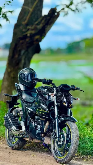 সুজুকি গিক্সার ২০২৫ ব্ল্যাক