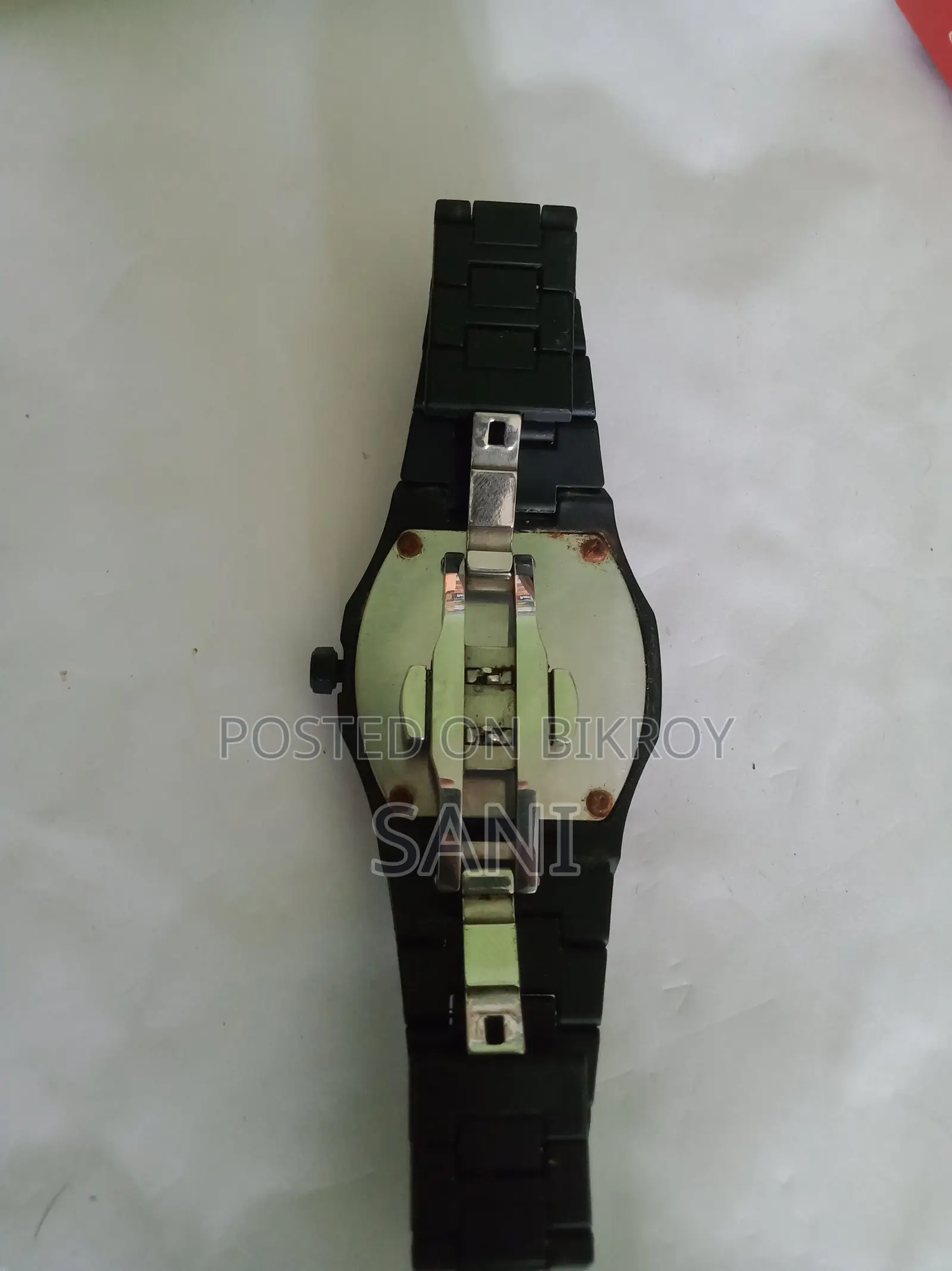 Hand Watch / Wrist Watch