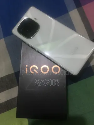 আইকিউওও ২৫৬ জিবি হোয়াইট