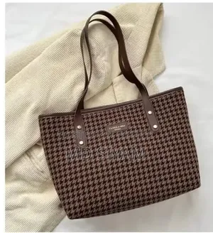 উইমেনস ব্যাগস
