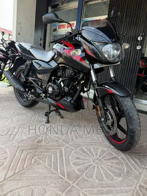বাজাজ পালসার ১৫০ ২০২২ কালো