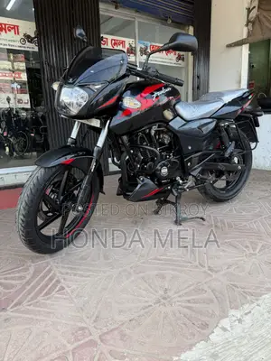 বাজাজ পালসার ১৫০ ২০২২ কালো
