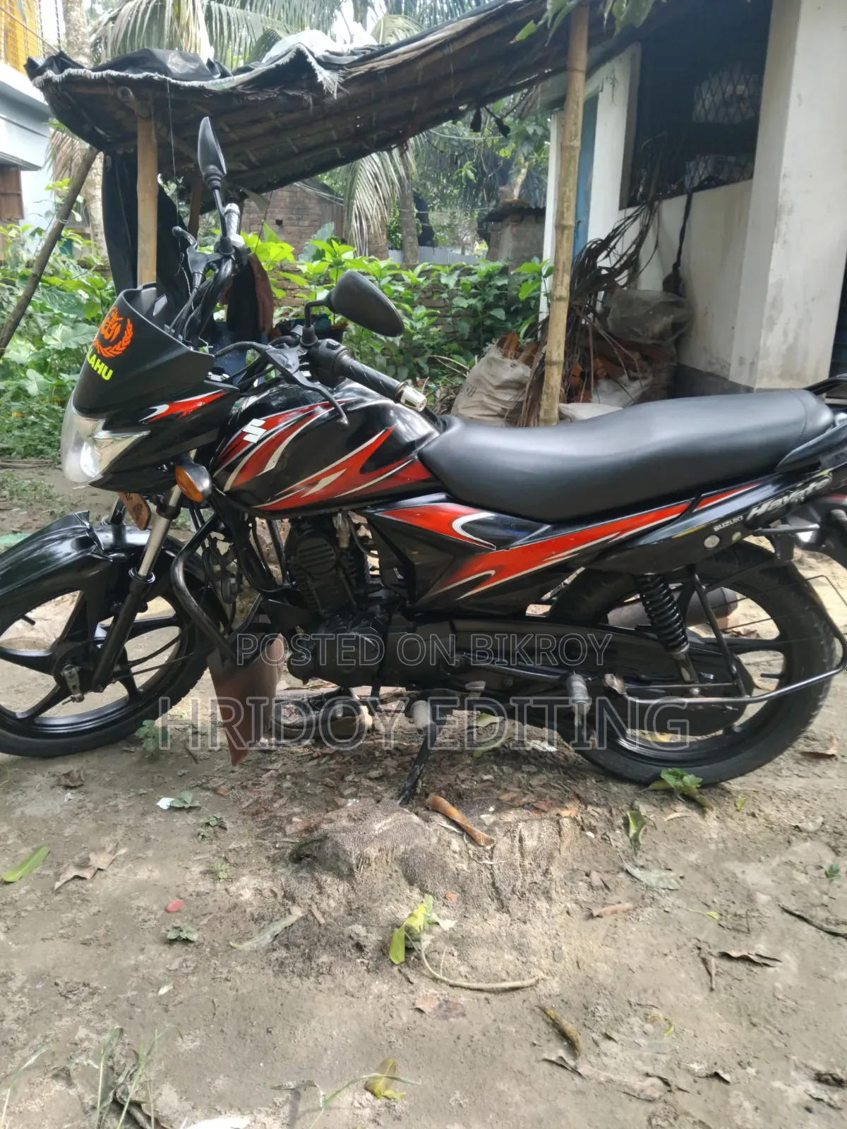 সুজুকি হায়াতে ২০১৭ কালো