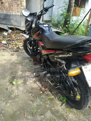 সুজুকি হায়াতে ২০১৭ কালো