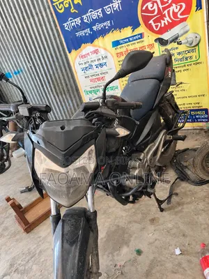 বাজাজ পালসার ১৩৫ এলএস ২০১৩ কালো