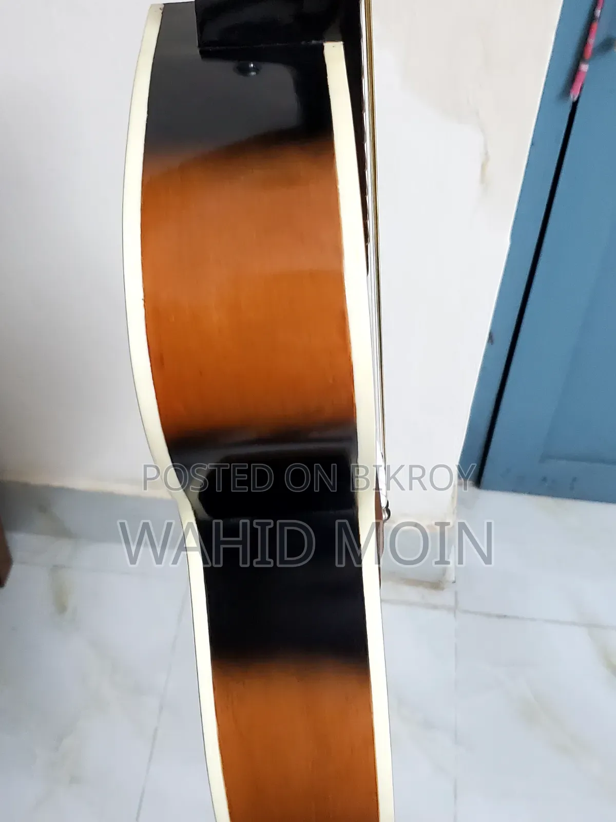 ইন্ডিয়ান সিগনেচার গিটার