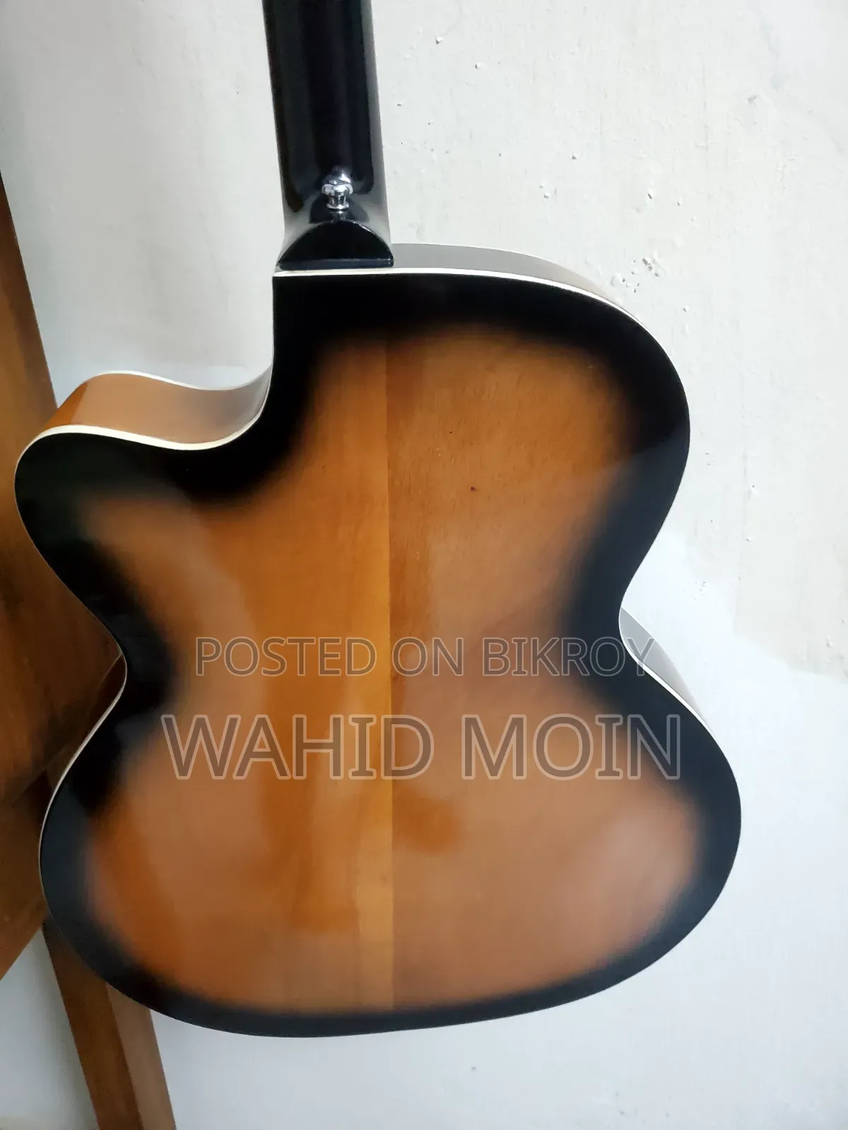 ইন্ডিয়ান সিগনেচার গিটার