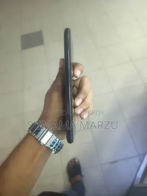 Samsung Galaxy M21 64 GB Black