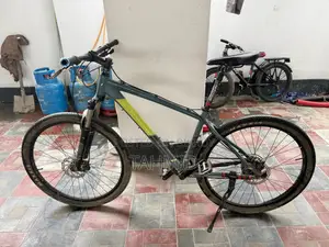 সারেসেন টাফট্র্যাক্স কম্প ডিস্ক মাউন্টেন বাইক
