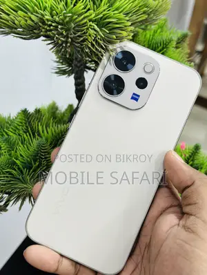 Vivo V70 256 GB Gold