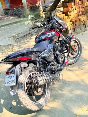 Bajaj Pulsar 150 2025 Red