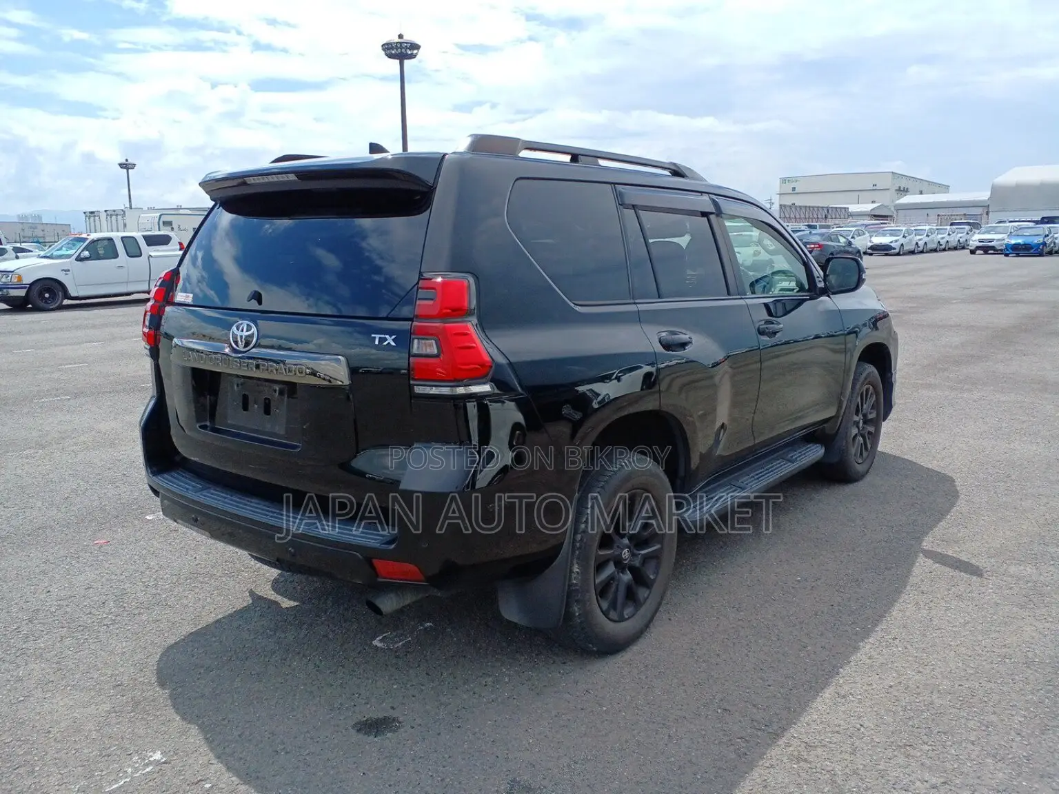 Toyota Land Cruiser Prado 2022 Black