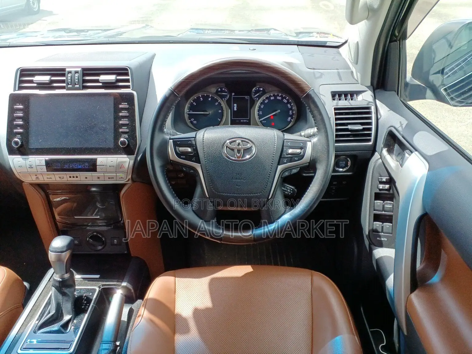 Toyota Land Cruiser Prado 2022 Black