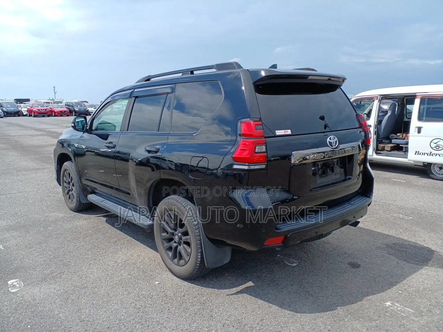 Toyota Land Cruiser Prado 2022 Black