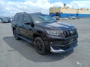 Toyota Land Cruiser Prado 2022 Black