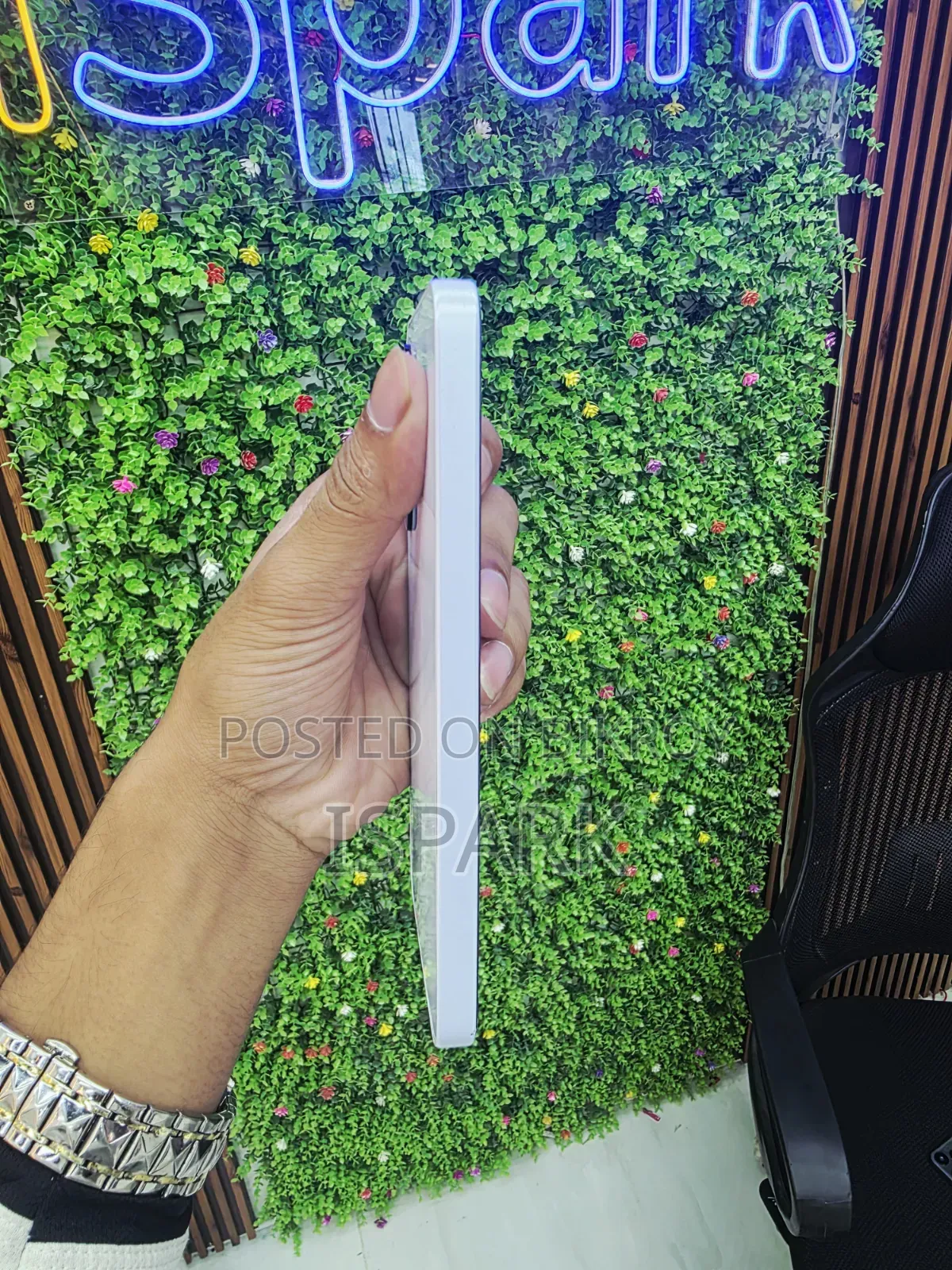স্যামসাং গ্যালাক্সি এ৩৫ ১২৮ জিবি সাদা