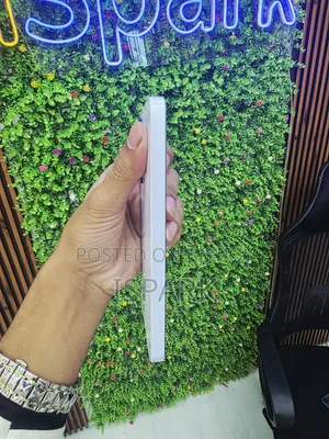 স্যামসাং গ্যালাক্সি এ৩৫ ১২৮ জিবি সাদা