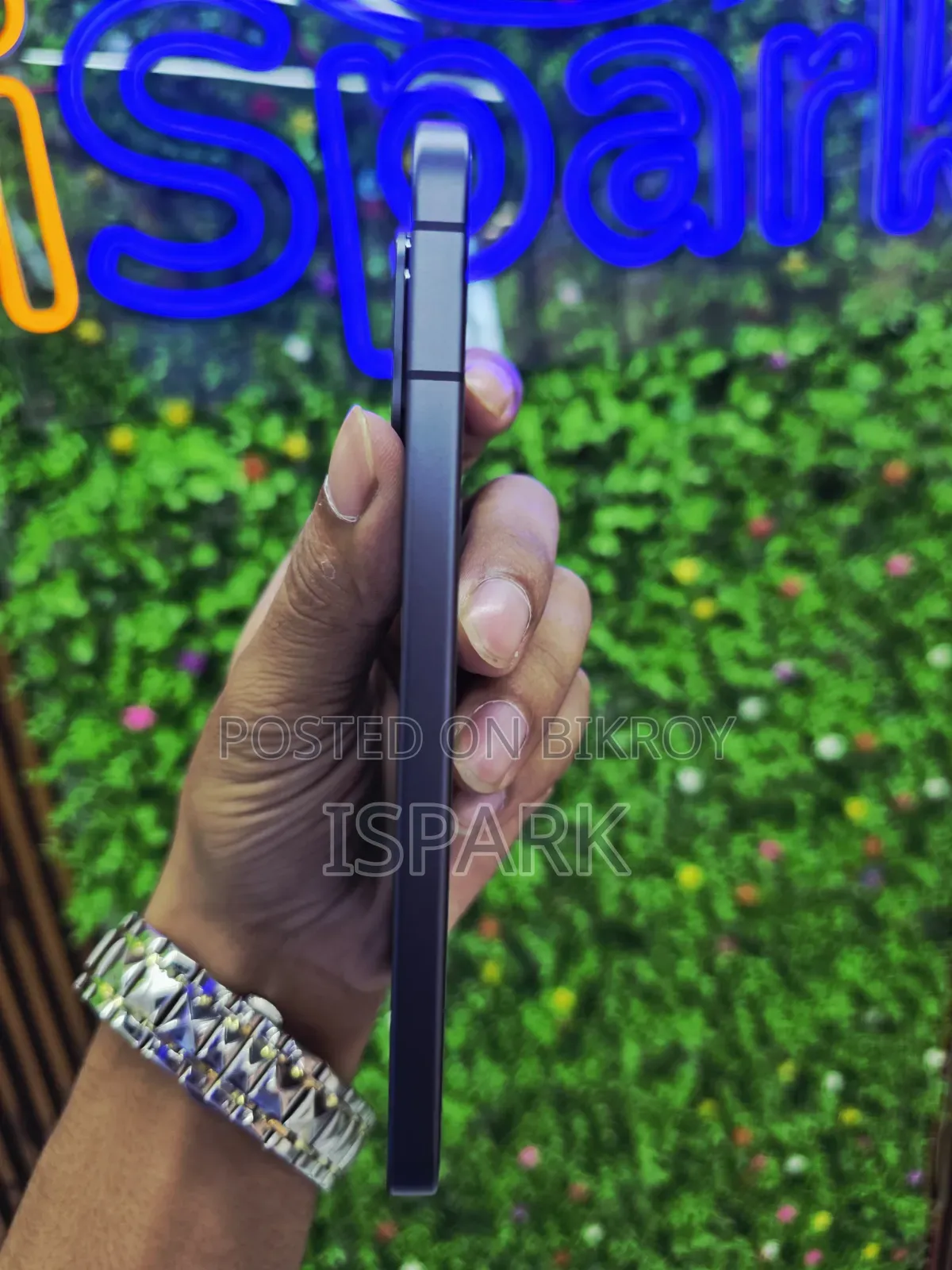 Vivo V70 256 GB Black