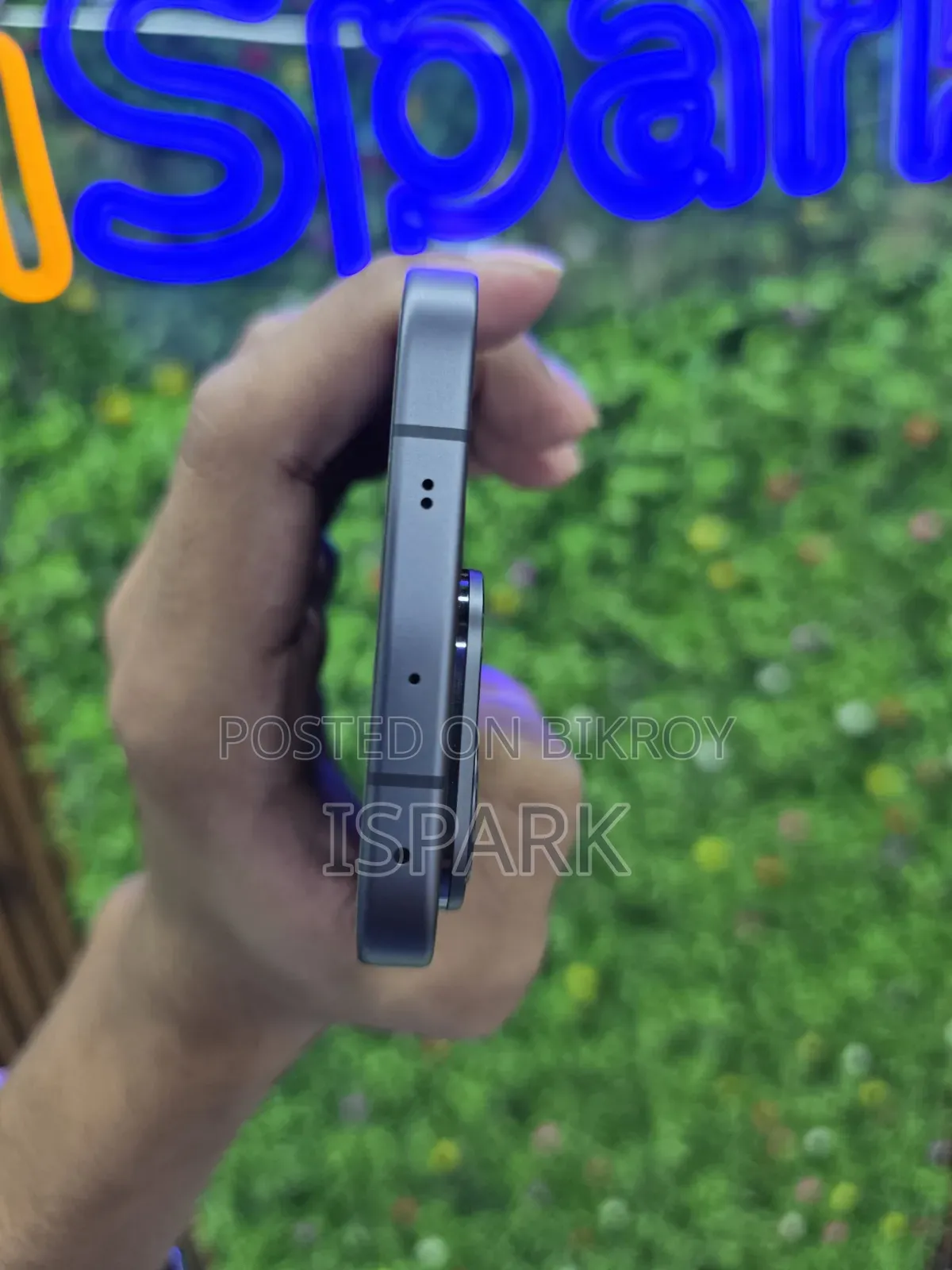 Vivo V70 256 GB Black