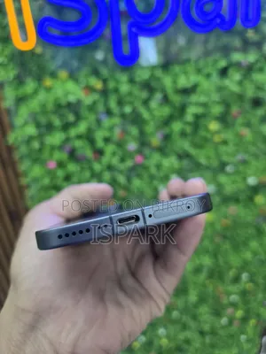 Vivo V70 256 GB Black