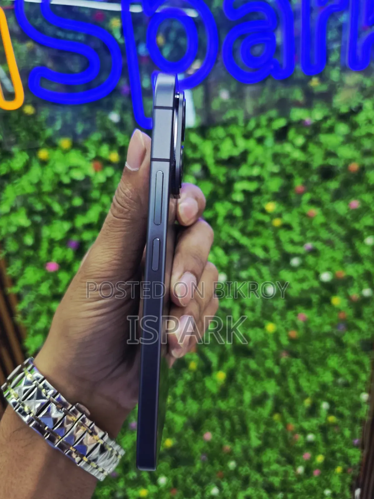 Vivo V70 256 GB Black