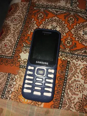স্যামসাং গুরু মিউজিক ২ ব্ল্যাক