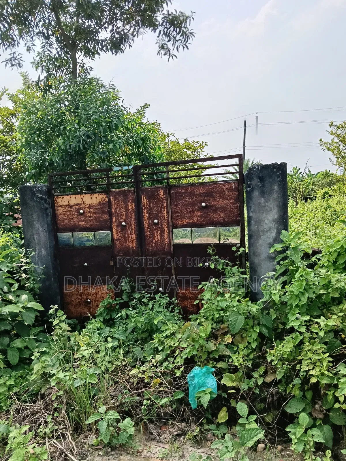 সেক্টর-২৬, দক্ষিণমুখী ৩ কাঠা প্লট বিক্রি